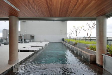 Studio para alugar com 28m², 1 quarto e sem vagaPiscina