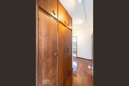 Apartamento para alugar com 160m², 4 quartos e 3 vagasCorredor