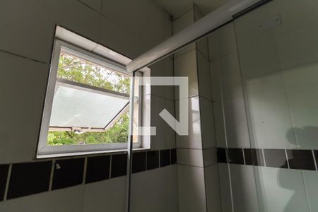 Banheiro de kitnet/studio para alugar com 1 quarto, 27m² em Alto da Mooca, São Paulo
