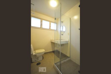Banheiro de apartamento para alugar com 3 quartos, 210m² em Paraisópolis, São Paulo