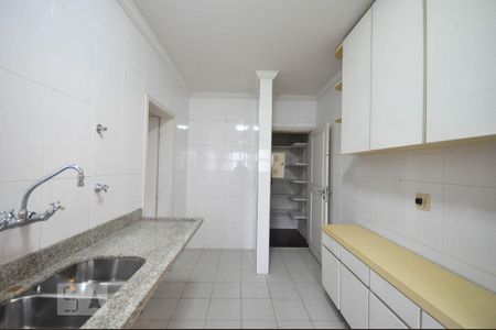Cozinha de apartamento para alugar com 3 quartos, 210m² em Paraisópolis, São Paulo