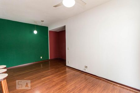 Sala de Apartamento com 2 quartos, 92m² Maracanã