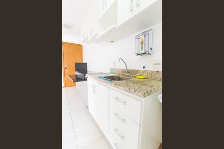 COZINHA de apartamento para alugar com 1 quarto, 37m² em Setor de Habitações Individuais Norte, Brasília