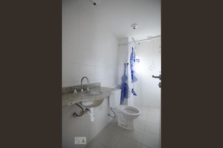 Suite de apartamento à venda com 2 quartos, 71m² em Jardim Sílvia, Santo André