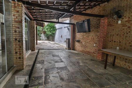 Apartamento à venda com 92m², 2 quartos e 1 vagaÁrea da Churrasqueira