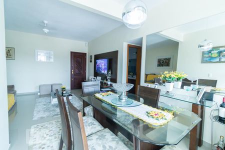 Apartamento à venda com 92m², 2 quartos e 1 vagaSala de Jantar