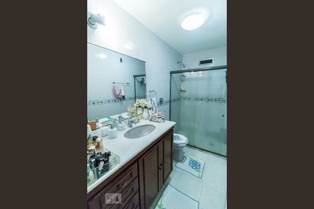 Apartamento à venda com 92m², 2 quartos e 1 vagaBanheiro Suíte
