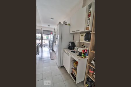 Apartamento à venda com 92m², 2 quartos e 1 vagaCozinha e Área de Serviço