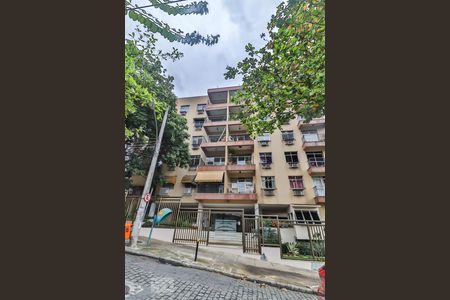 Apartamento à venda com 92m², 2 quartos e 1 vagaFachada