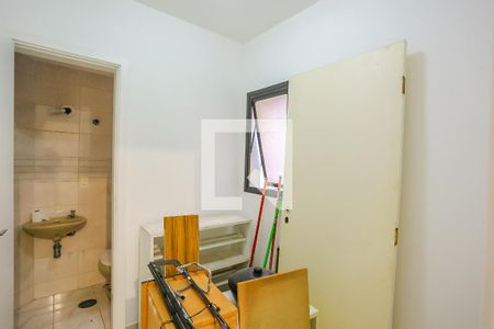 Apartamento à venda com 220m², 4 quartos e 3 vagasÁrea de Serviço - Quarto e Banheiro