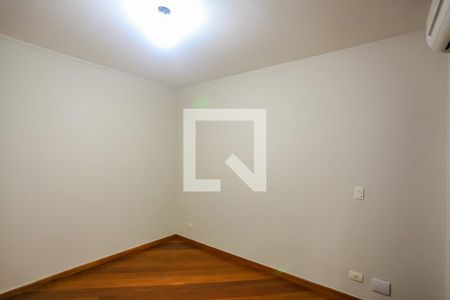 Apartamento à venda com 220m², 4 quartos e 3 vagasSuíte 2