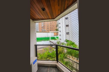 Apartamento à venda com 220m², 4 quartos e 3 vagasVaranda Suíte 2