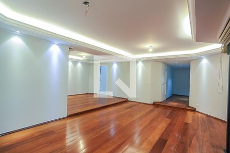 Apartamento à venda com 220m², 4 quartos e 3 vagasSala