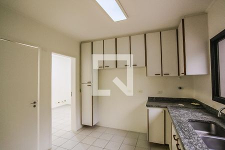 Apartamento à venda com 220m², 4 quartos e 3 vagasCozinha