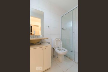 Banheiro  Suíte 1 de apartamento à venda com 3 quartos, 120m² em Santa Teresinha, São Paulo