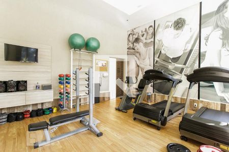 Apartamento para alugar com 68m², 2 quartos e 1 vaga Apartamento para alugar com 68m², 2 quartos e 1 vagaÁrea comum - Academia