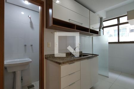 Apartamento para alugar com 68m², 2 quartos e 1 vaga Apartamento para alugar com 68m², 2 quartos e 1 vagaCozinha - Armários
