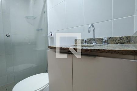 Apartamento para alugar com 68m², 2 quartos e 1 vaga Apartamento para alugar com 68m², 2 quartos e 1 vagaBanheiro da Suíte