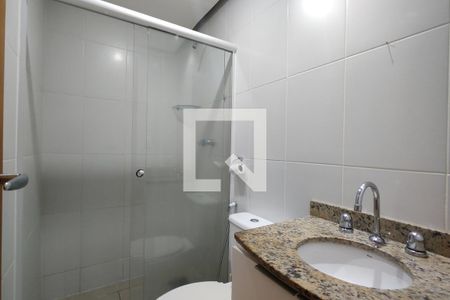 Apartamento para alugar com 68m², 2 quartos e 1 vaga Apartamento para alugar com 68m², 2 quartos e 1 vagaBanheiro da Suíte