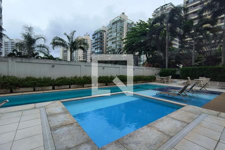 Apartamento para alugar com 68m², 2 quartos e 1 vaga Apartamento para alugar com 68m², 2 quartos e 1 vagaÁrea comum - Piscina