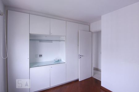 Apartamento à venda com 100m², 3 quartos e 2 vagasQuarto 2