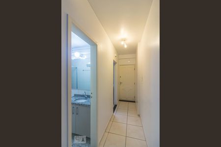 Corredor de entrada de apartamento para alugar com 1 quarto, 39m² em Santa Cecília, São Paulo