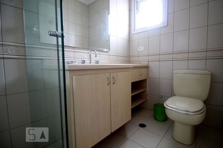 Casa de condomínio para alugar com 3564m², 4 quartos e 6 vagasBanheiro suíte 2