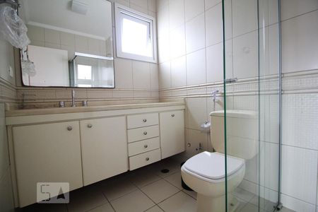 Casa de condomínio para alugar com 3564m², 4 quartos e 6 vagasBanheiro suíte 4