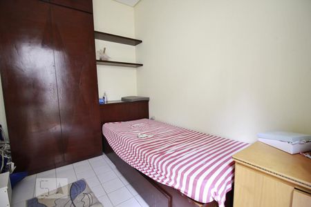 Casa de condomínio para alugar com 3564m², 4 quartos e 6 vagasQuarto de serviço