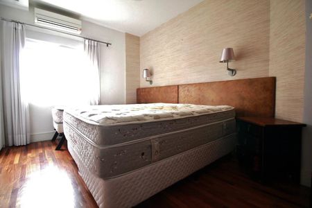 Casa de condomínio para alugar com 3564m², 4 quartos e 6 vagasSuíte 3