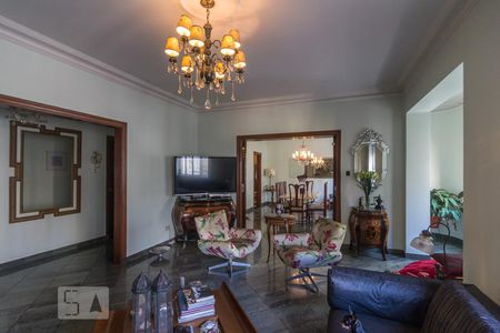 Apartamento à venda com 280m², 3 quartos e sem vaga Apartamento à venda com 280m², 3 quartos e sem vagaSala