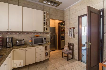 Apartamento à venda com 280m², 3 quartos e sem vaga Apartamento à venda com 280m², 3 quartos e sem vagaCozinha