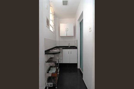 Cozinha. de kitnet/studio para alugar com 1 quarto, 30m² em Copacabana, Rio de Janeiro