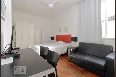 Kitnet. de kitnet/studio para alugar com 1 quarto, 30m² em Copacabana, Rio de Janeiro
