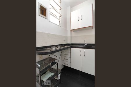 Cozinha. de kitnet/studio para alugar com 1 quarto, 30m² em Copacabana, Rio de Janeiro
