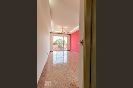 Entrada de apartamento à venda com 3 quartos, 78m² em Vila Rossi, Campinas