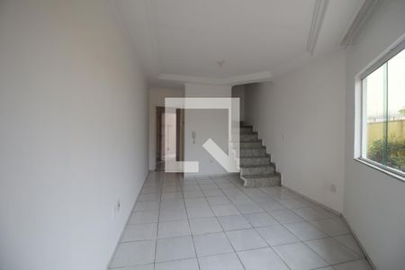 Sala de casa de condomínio à venda com 3 quartos, 125m² em Vila Carrão, São Paulo