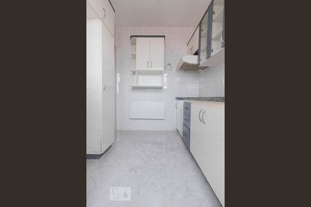 Apartamento à venda com 76m², 2 quartos e 1 vagaCozinha
