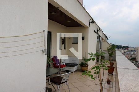 Apartamento à venda com 162m², 4 quartos e 2 vagas Apartamento à venda com 162m², 4 quartos e 2 vagasTerraço