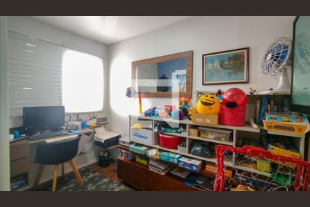 Apartamento à venda com 162m², 4 quartos e 2 vagas Apartamento à venda com 162m², 4 quartos e 2 vagasQuarto 1