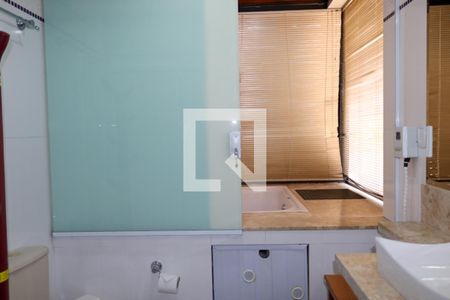 Apartamento à venda com 162m², 4 quartos e 2 vagas Apartamento à venda com 162m², 4 quartos e 2 vagasTerraço