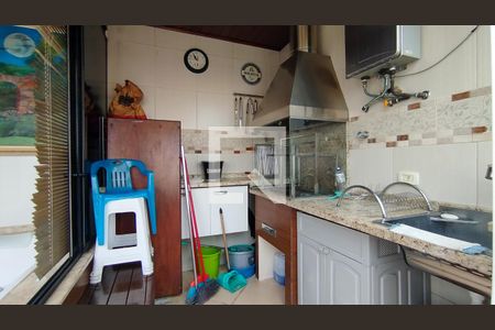 Apartamento à venda com 162m², 4 quartos e 2 vagas Apartamento à venda com 162m², 4 quartos e 2 vagasTerraço