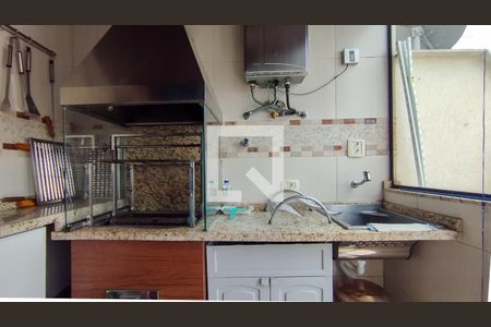 Apartamento à venda com 162m², 4 quartos e 2 vagas Apartamento à venda com 162m², 4 quartos e 2 vagasTerraço