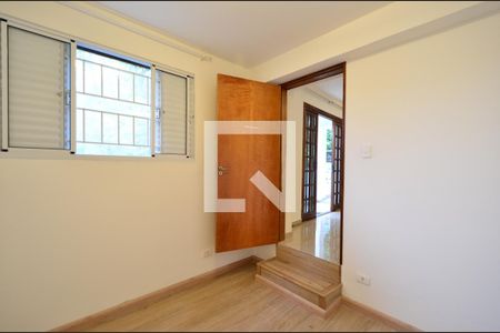 Quarto 2 de casa para alugar com 2 quartos, 65m² em São Judas, São Paulo