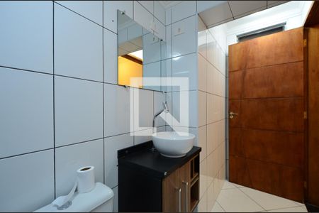 Casa para alugar com 65m², 2 quartos e sem vagaBanheiro