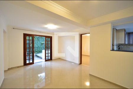 Sala de casa para alugar com 2 quartos, 65m² em São Judas, São Paulo