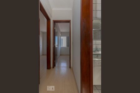 Corredor de apartamento para alugar com 2 quartos, 65m² em Jardim Brasil (zona Sul), São Paulo