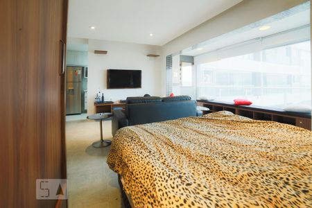 Quarto de kitnet/studio para alugar com 1 quarto, 49m² em Campo Belo, São Paulo