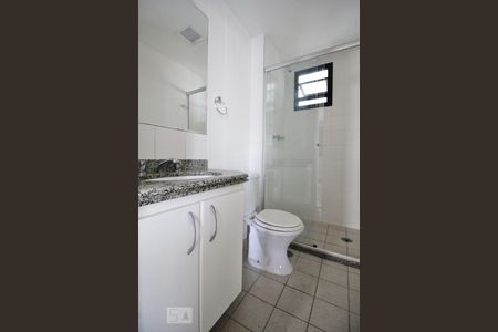 Banheiro de apartamento para alugar com 1 quarto, 70m² em Vila Andrade, São Paulo