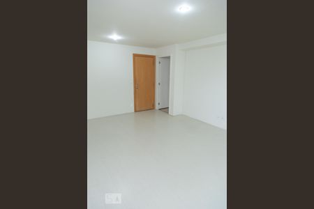 Sala de apartamento para alugar com 2 quartos, 77m² em Barra da Tijuca, Rio de Janeiro